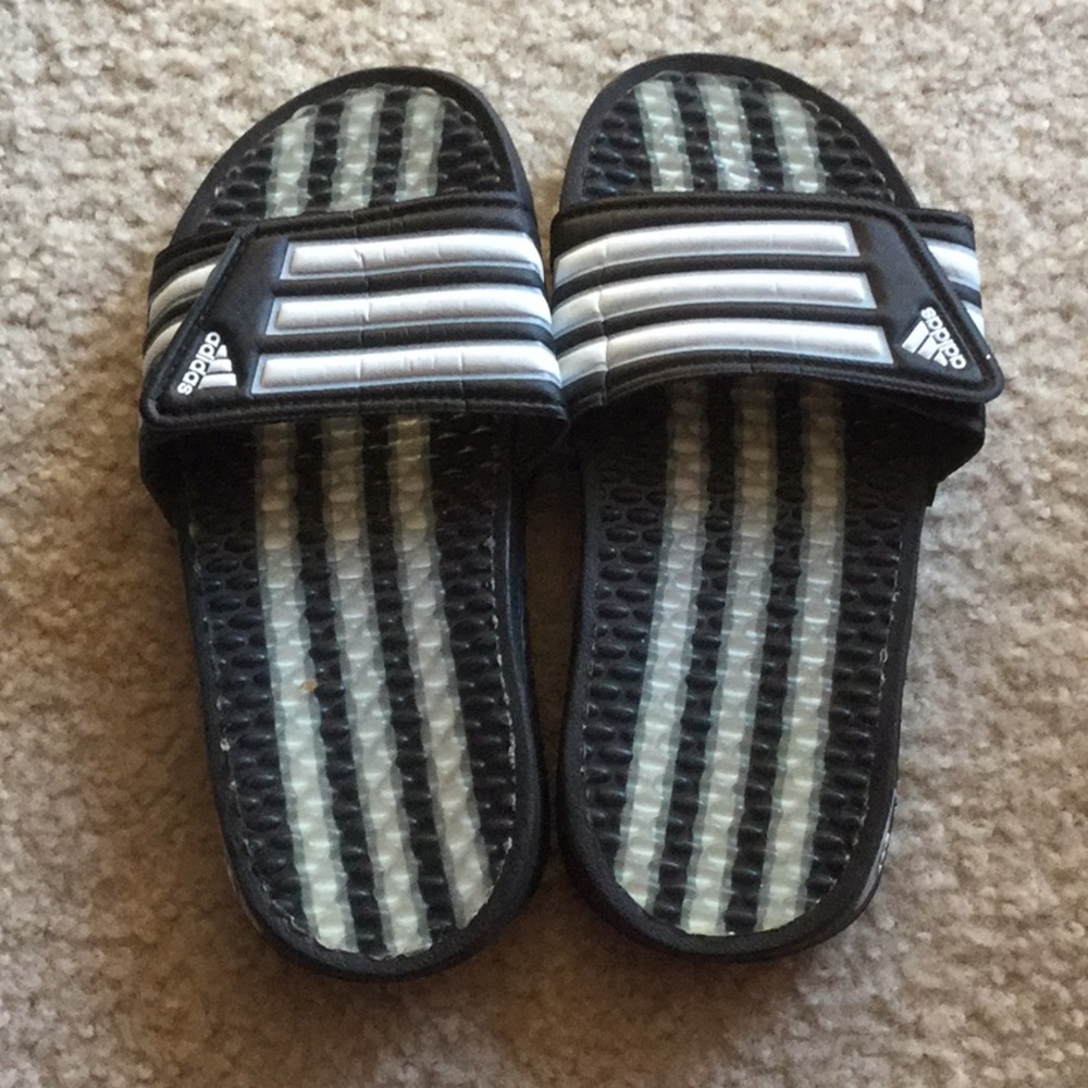 Adidas Flip flops - Girls 4 Youth